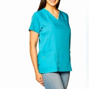 WonderWink Sporty V-Neck ScrubTop